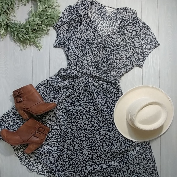 CJ Banks Dresses & Skirts - CJ BANKS sheer day dress with tank underneath